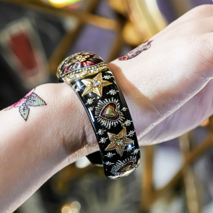 Sacred Heart Star Bracelet - Black × Red