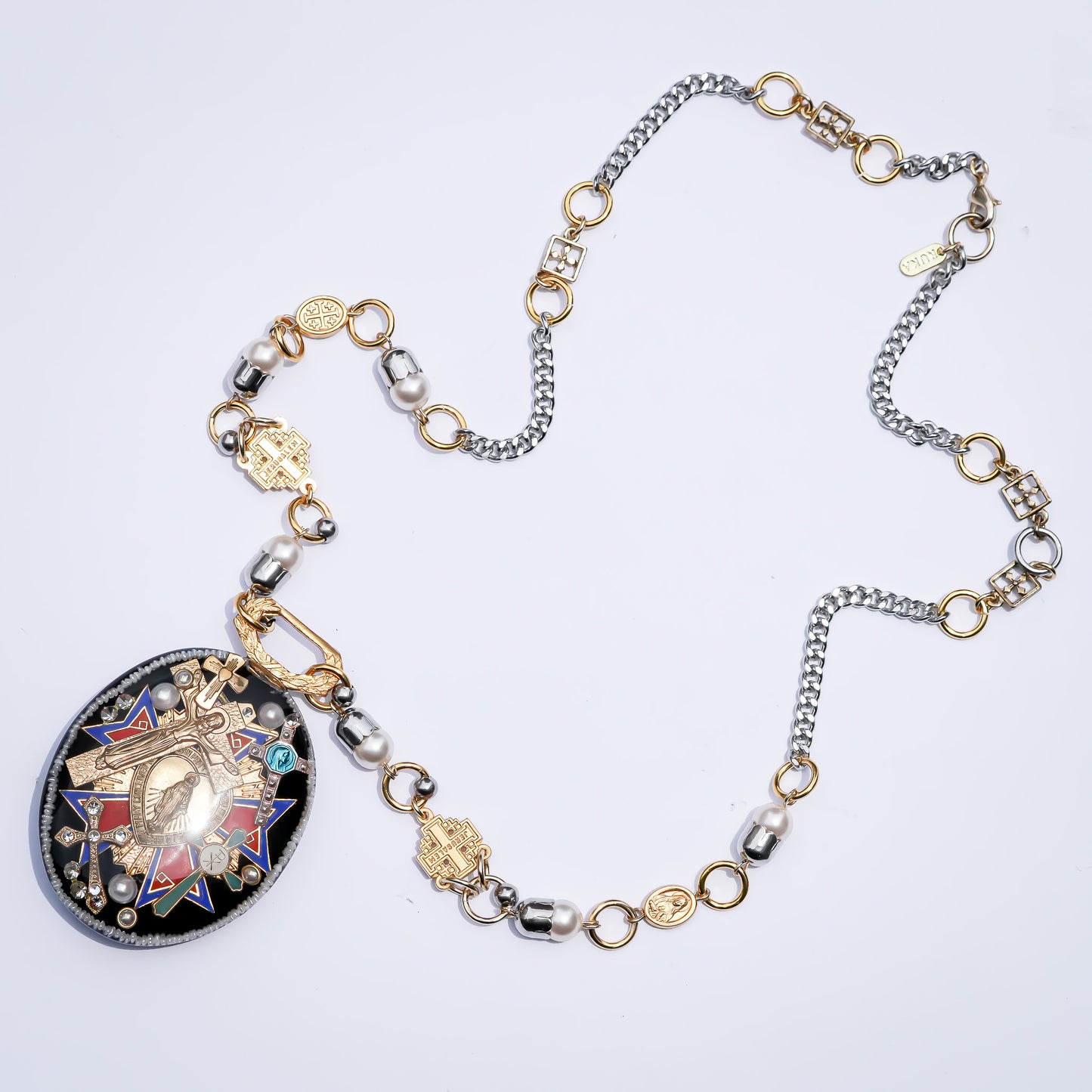 Antique Emblem Medallion Necklace - Black × Red