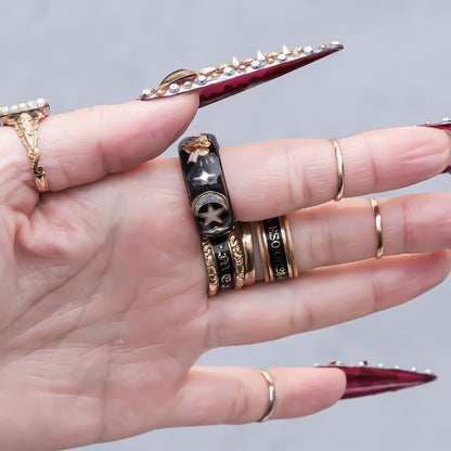 Cupid Heart Ring – Black × Red Heart / #11