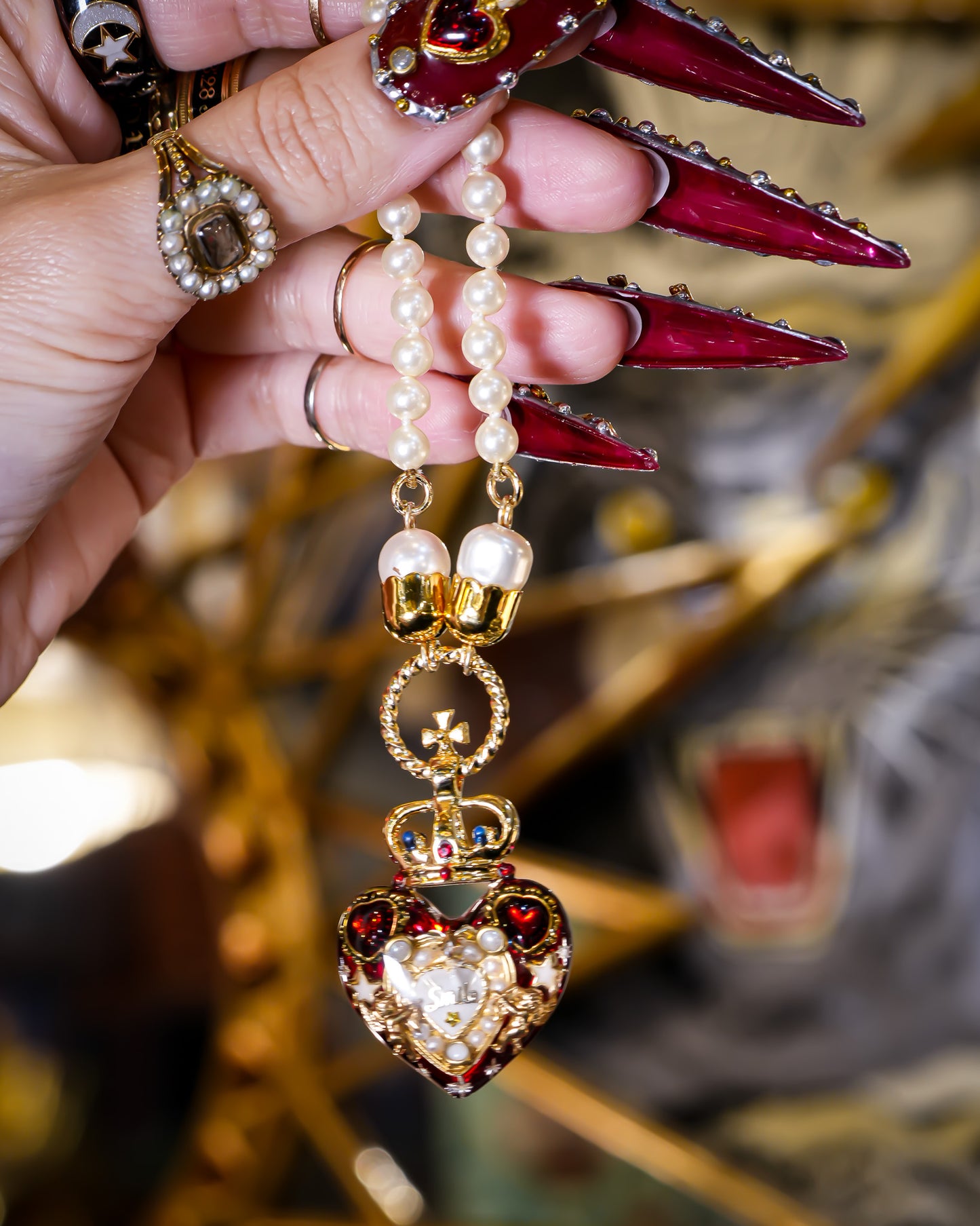 Crown Heart Majolica Pearl Necklace - Red1