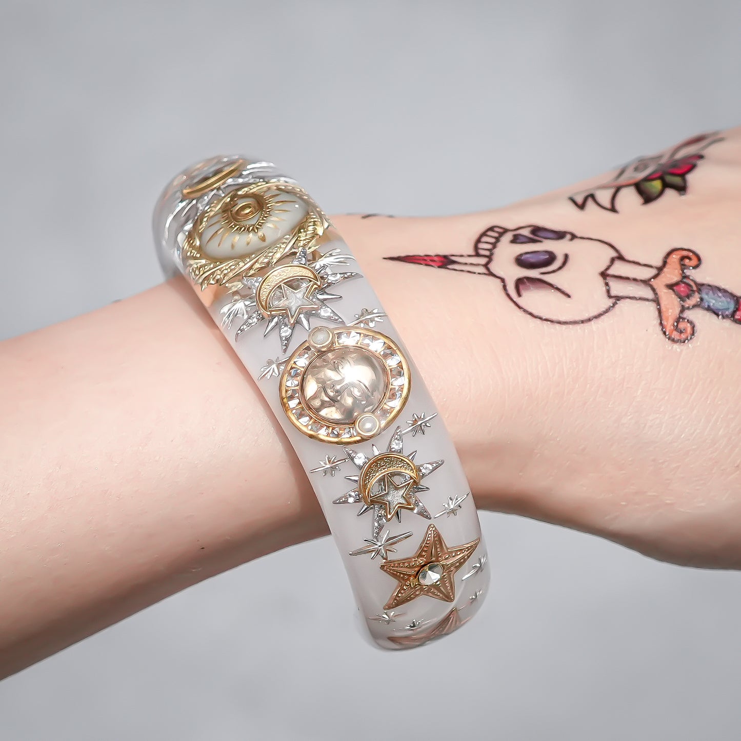 Celestial Eye Bracelet - Smoky White