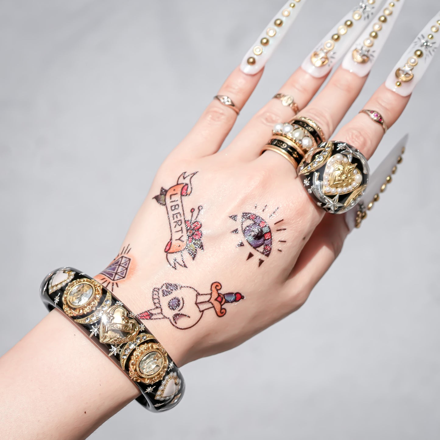 Midnight Sweetheart Bracelet - Black