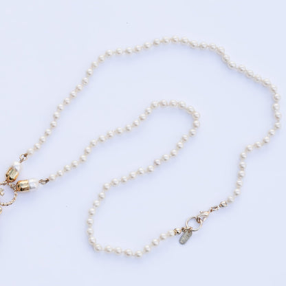 Crown Heart Majolica Pearl Necklace - Smoky White1