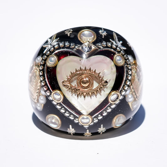 Mother of Pearl Heart Eye Ring - Black × White / #16