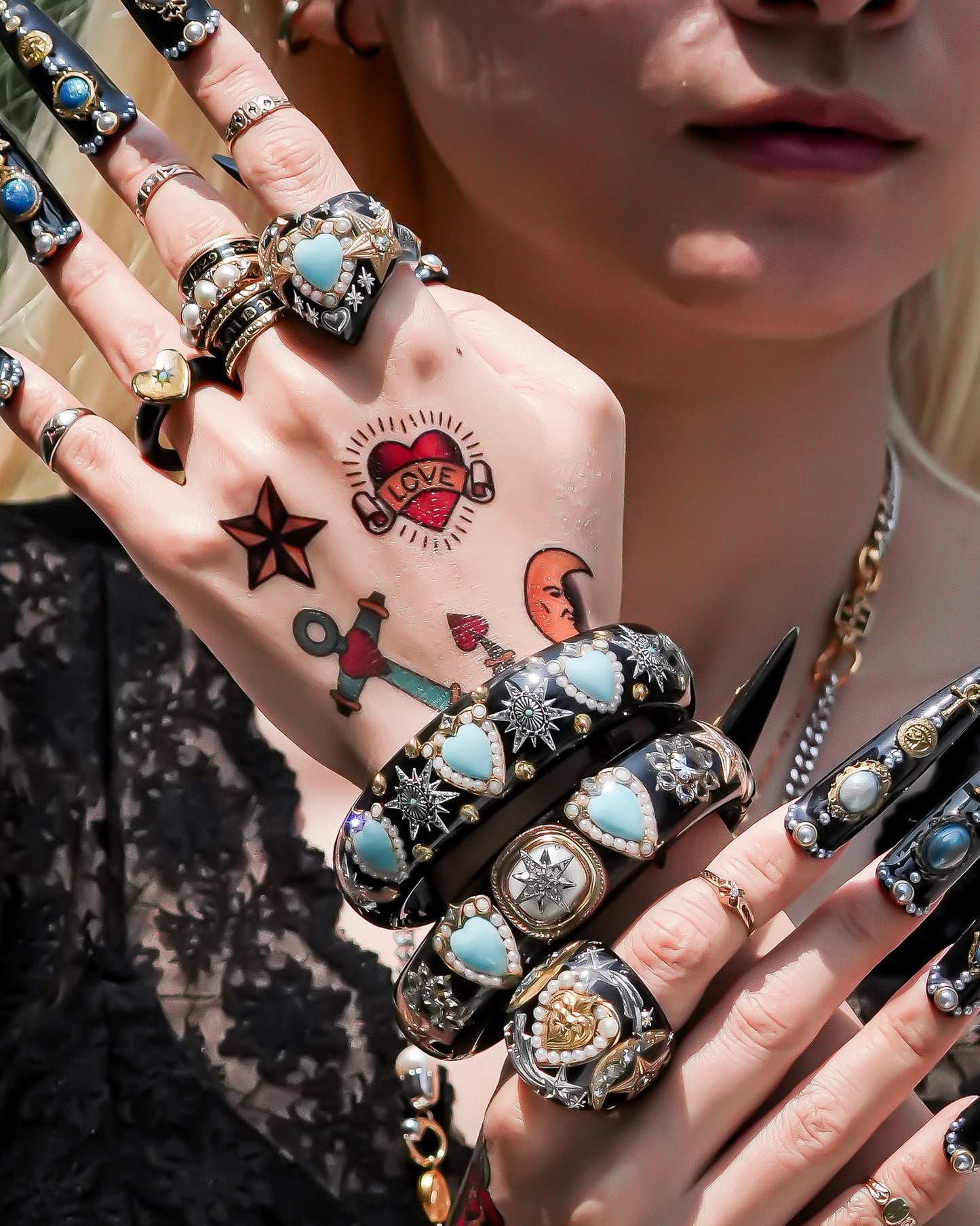 Triple Turquoise Heart Star Bracelet - Black × Turquoise
