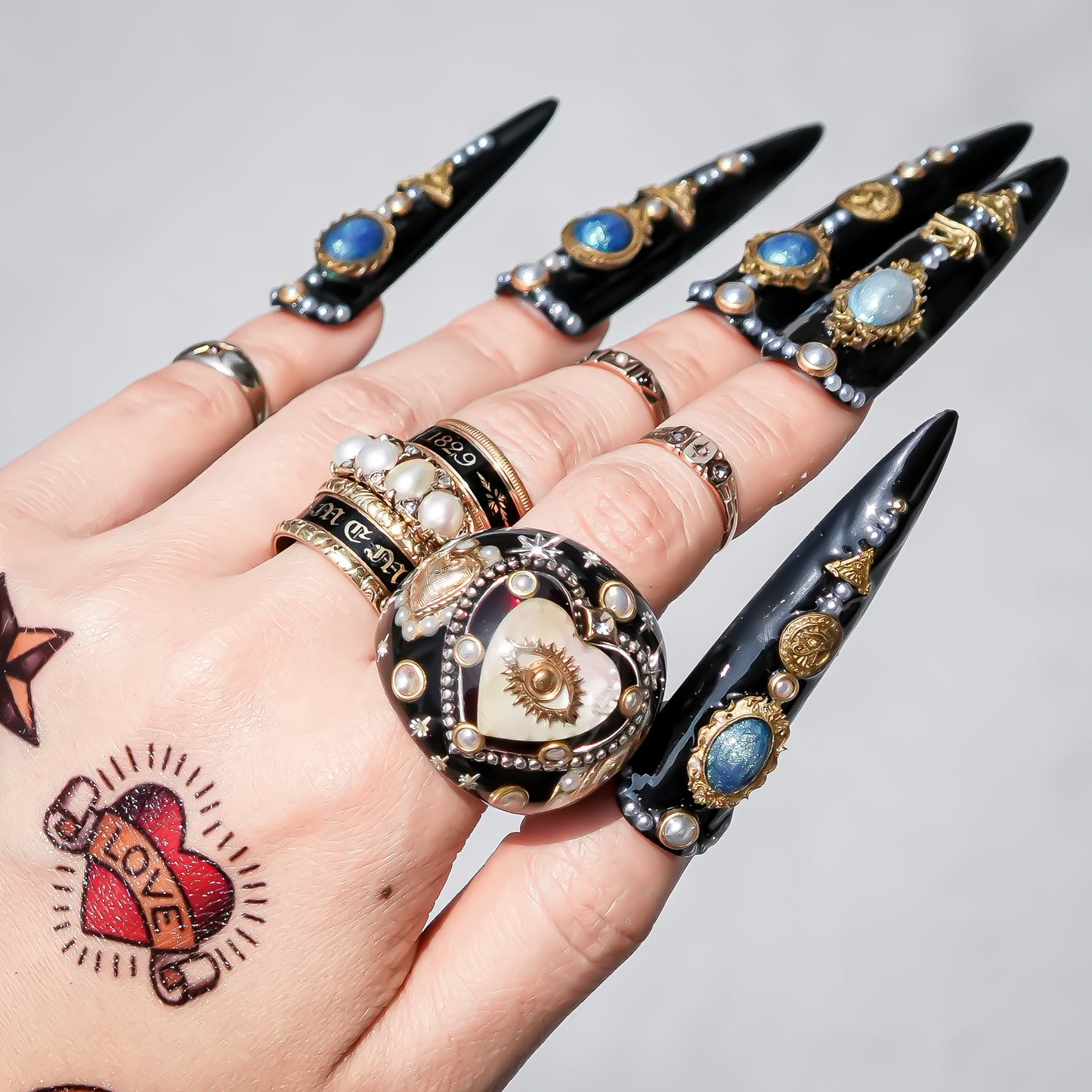 Sacred Heart & Cupid Night Ring - Black × Gold / #16