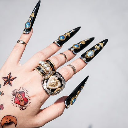 Celestial Antique Heart Ring - Black × Gold / #12