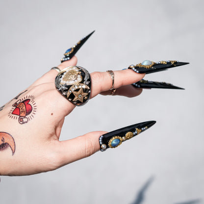 Celestial Antique Heart Ring - Black × Gold / #12