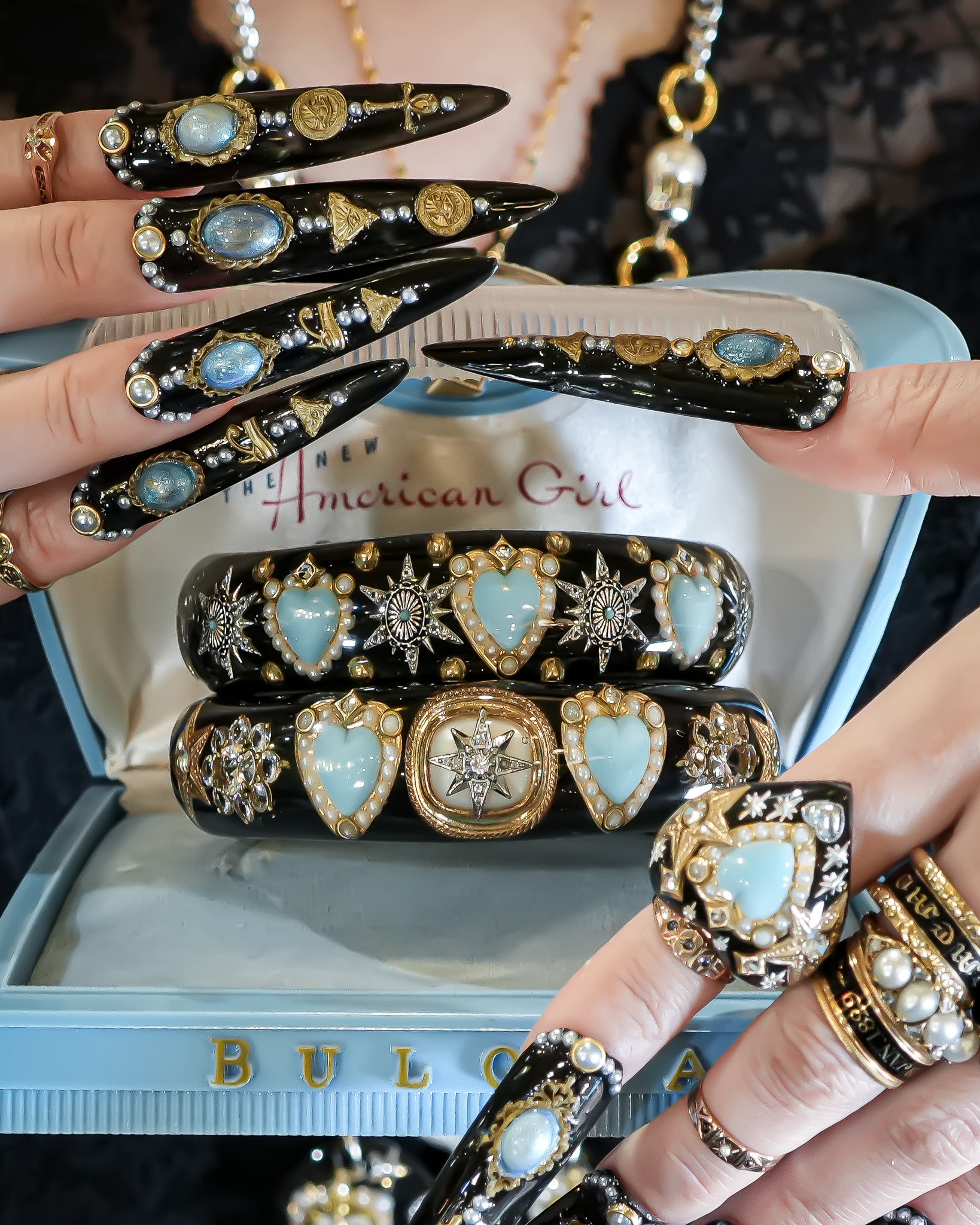 Turquoise Heart Antique Button Bracelet - Black × Turquoise – RUKA
