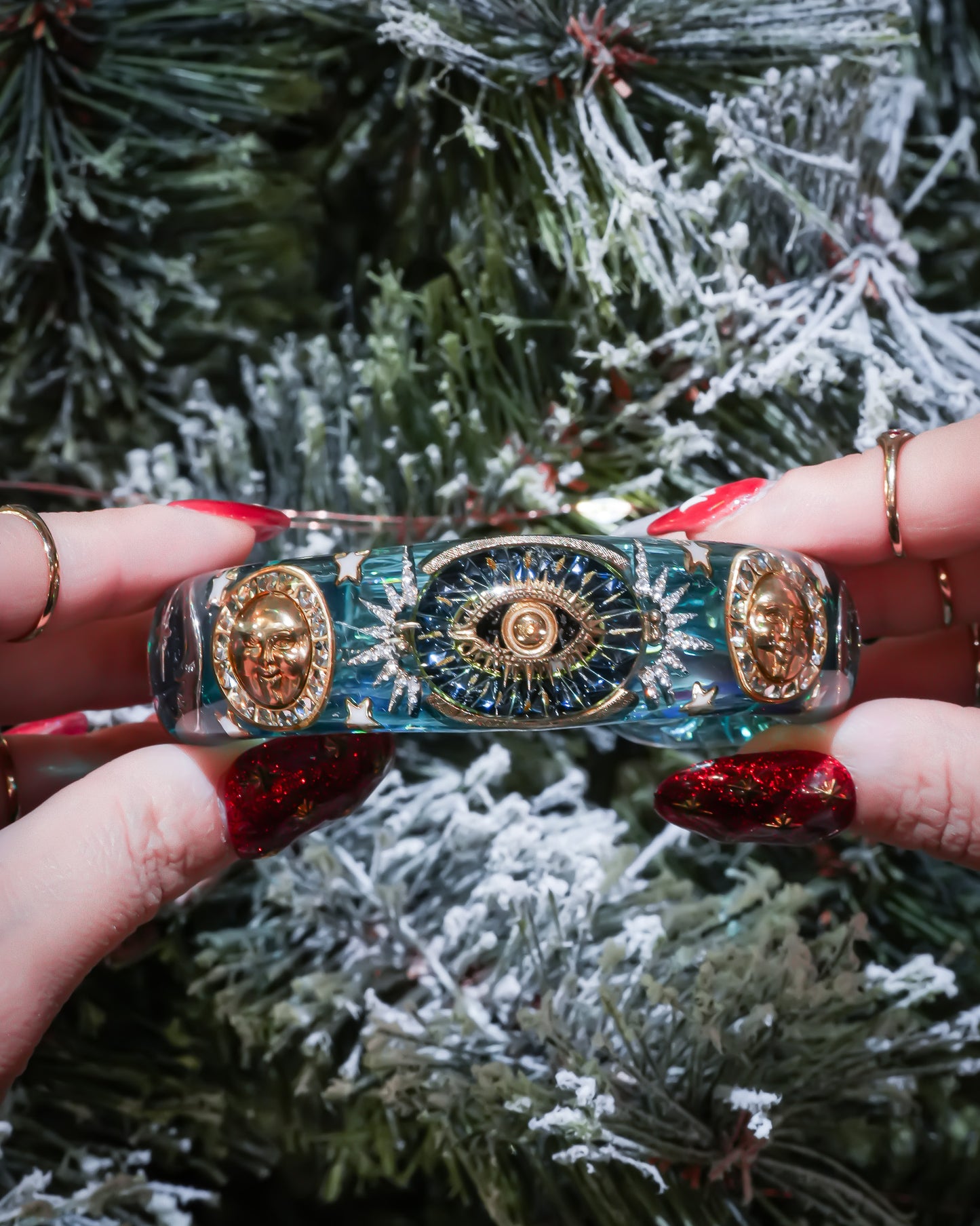 Mystic Forest Bangle – Emerald Green