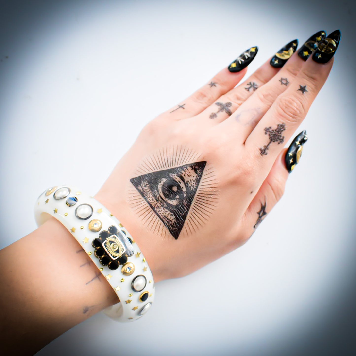 MOURNING BRACELET / WHITE BLACK / EYE / ONYX