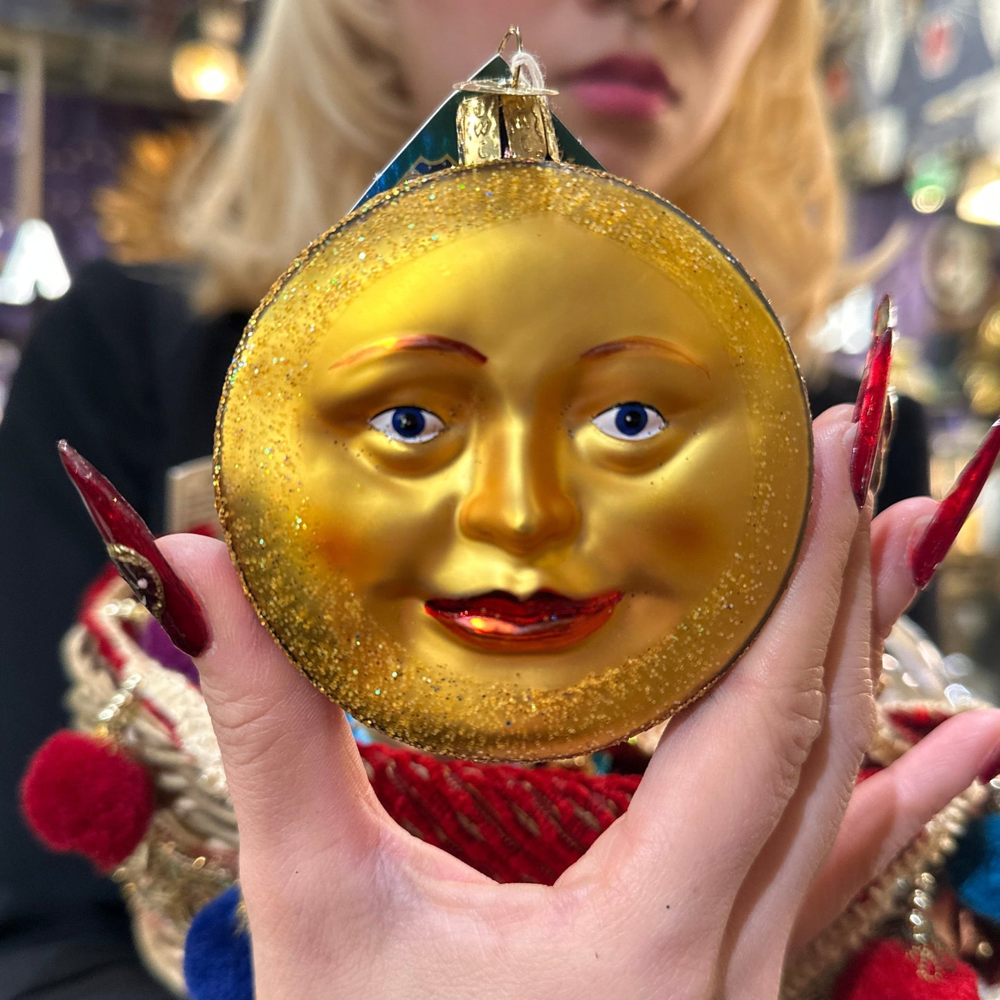ORNAMENTS / MOON FACE / USA