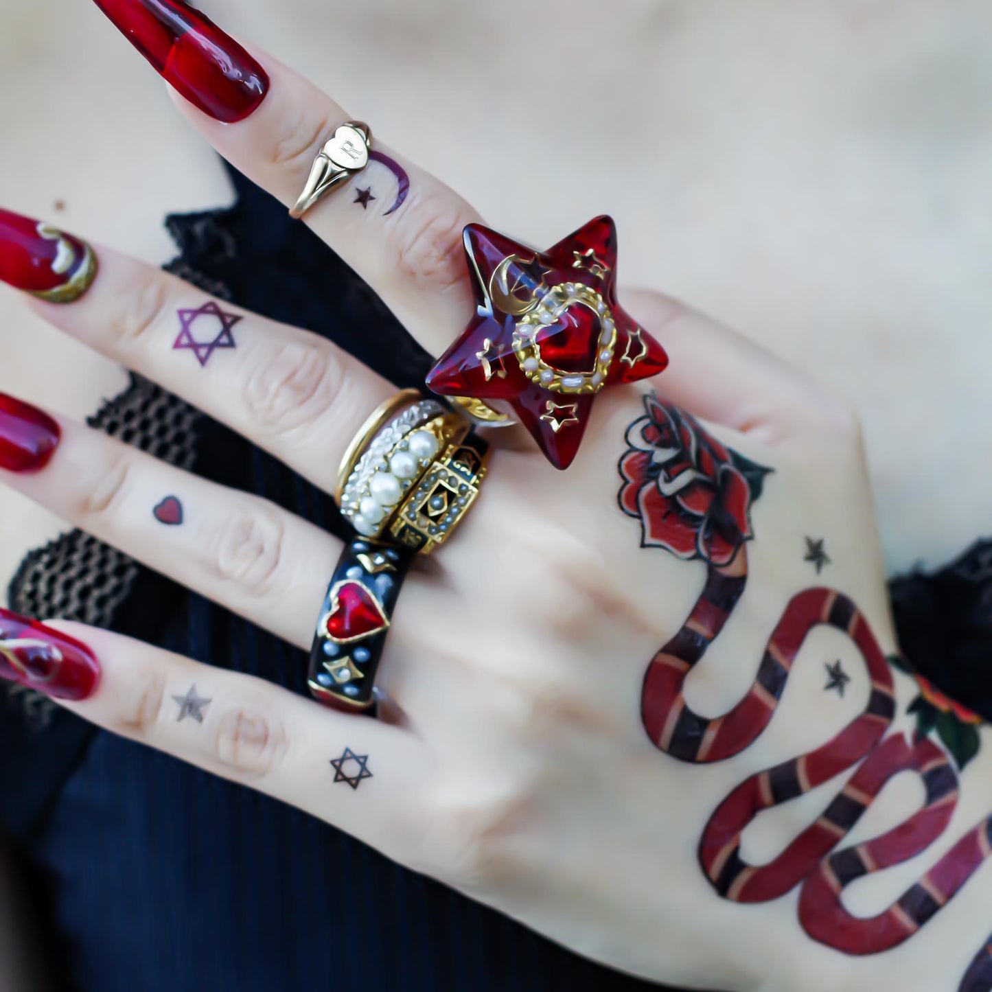 MAGICAL RING / STAR / MEMENTO MORI / RED / #12
