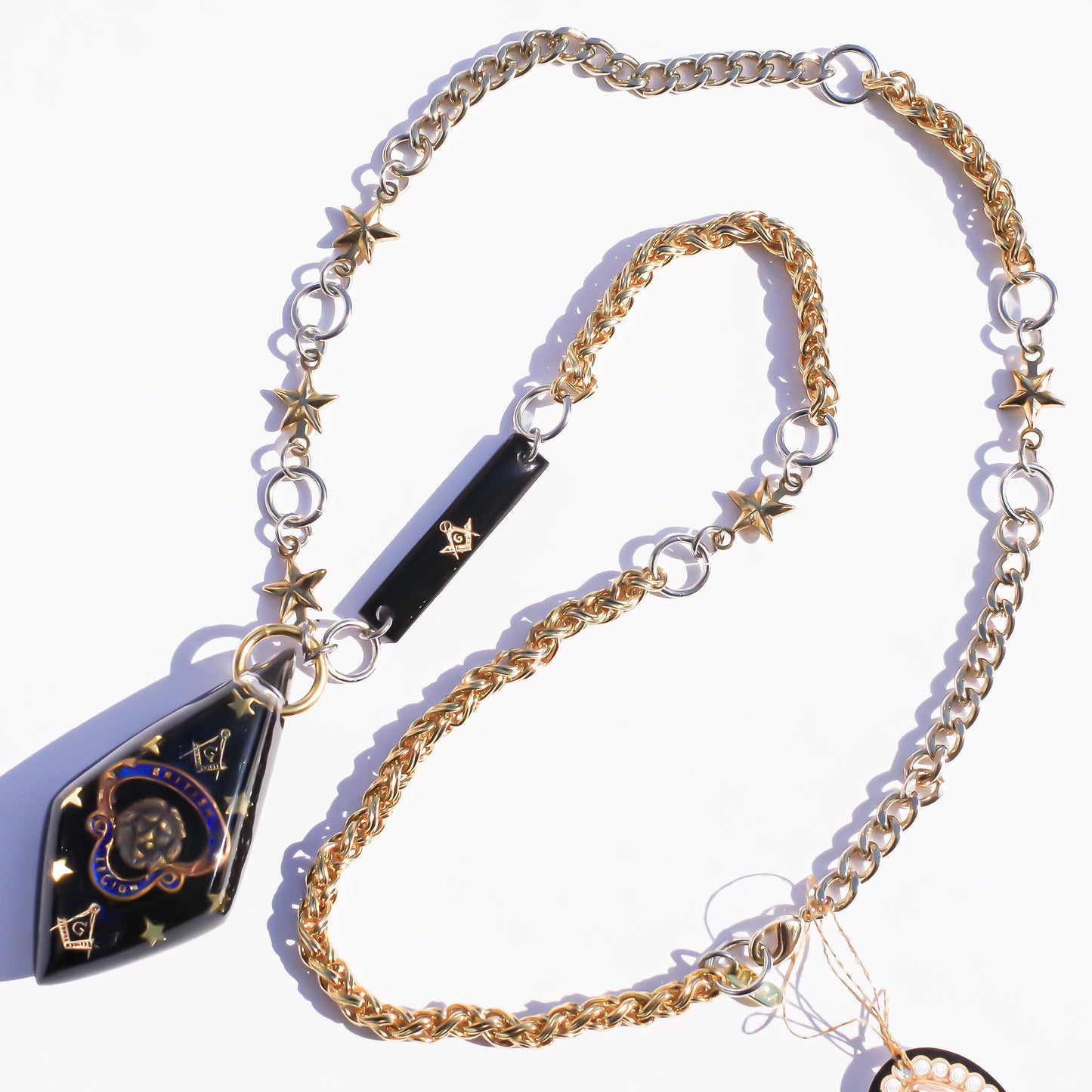 DIAMOND NECKLACE / LION / EAGLE