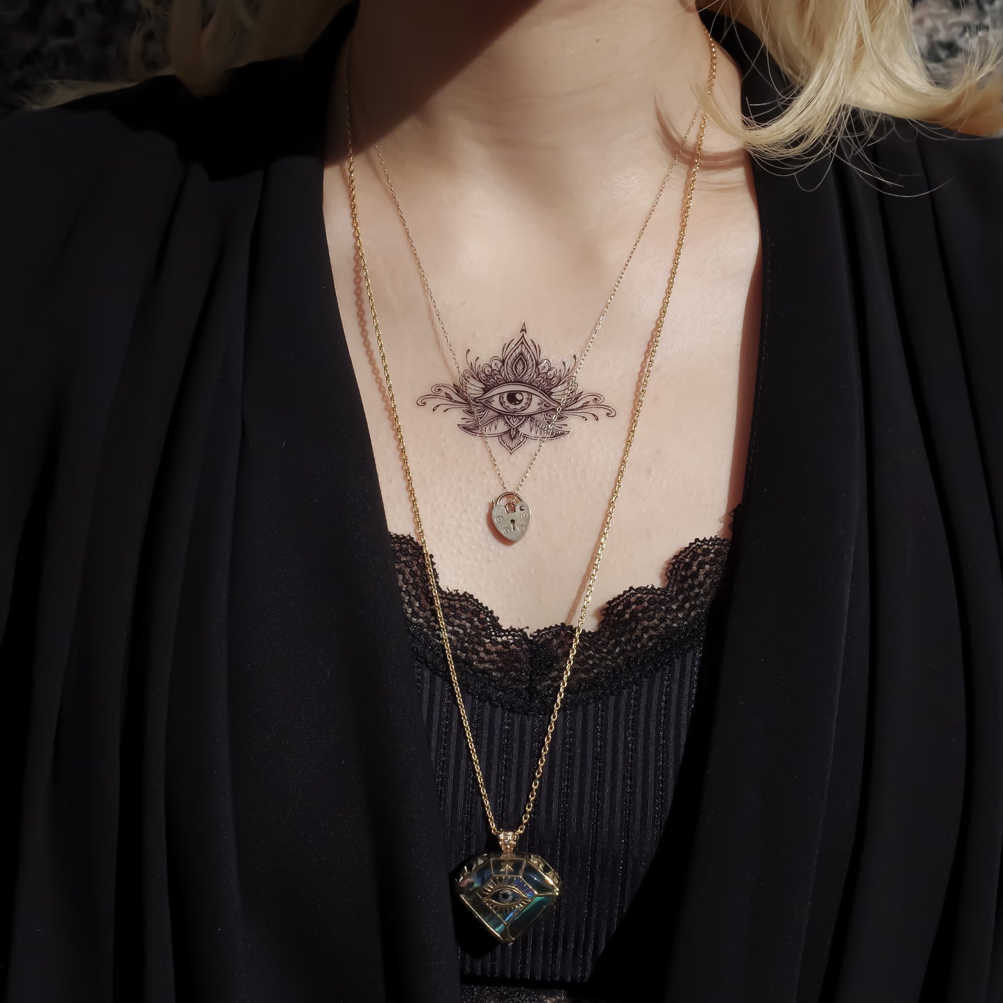 Prismatic Eye Diamond Necklace - Aurora Opal