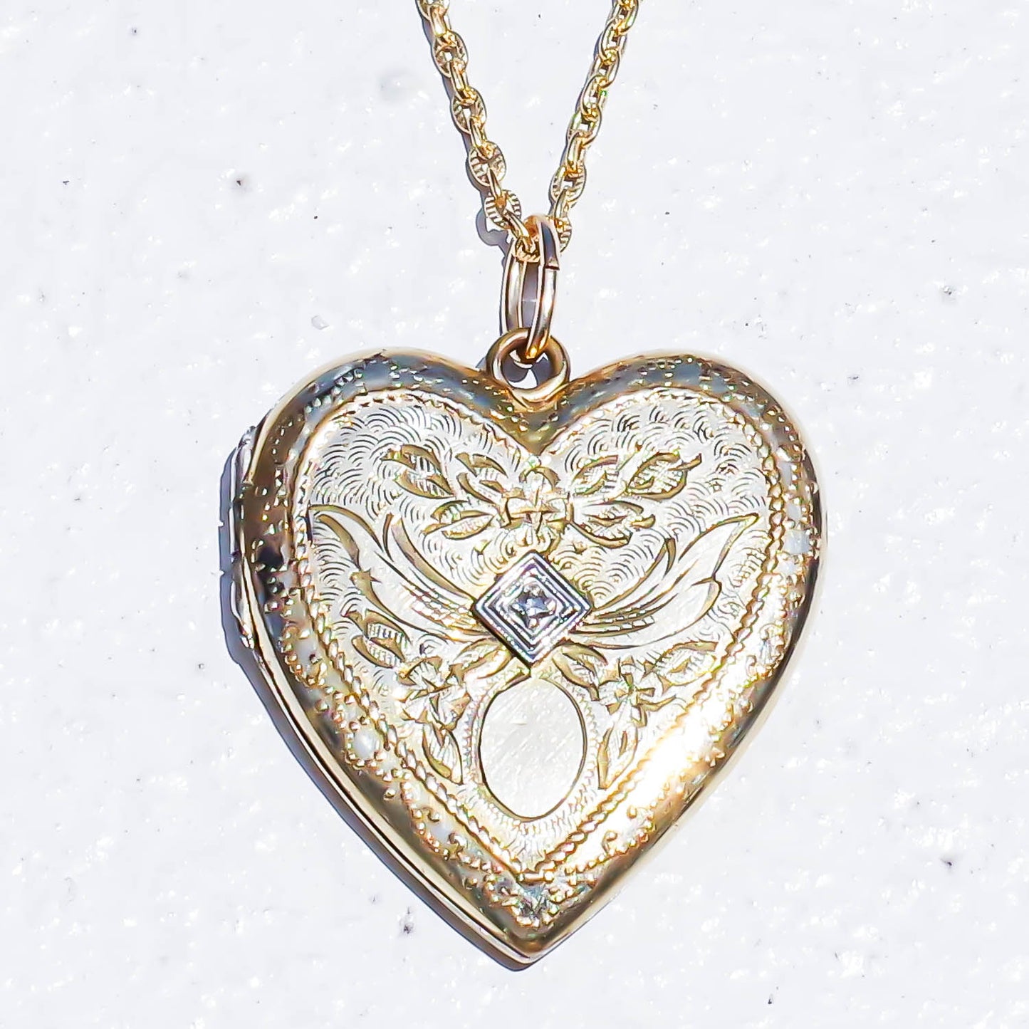 SWEETHEART NECKLACE / LOCKET / VICTRIAN