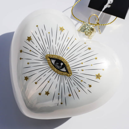 ORNAMENTS / WHITE HEART EYE / Netherlands