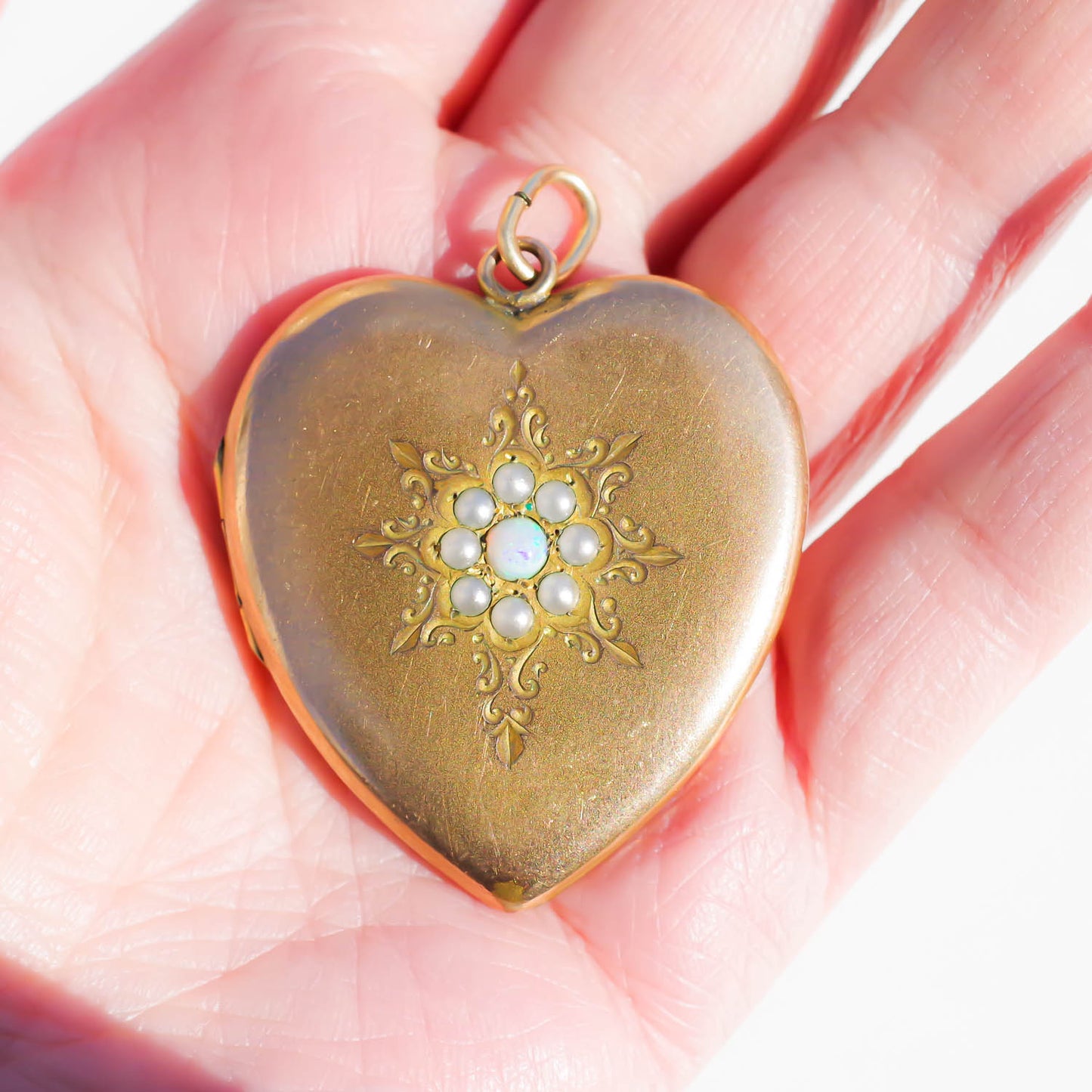 SWEETHEART LOCKET PENDANT / OPAL