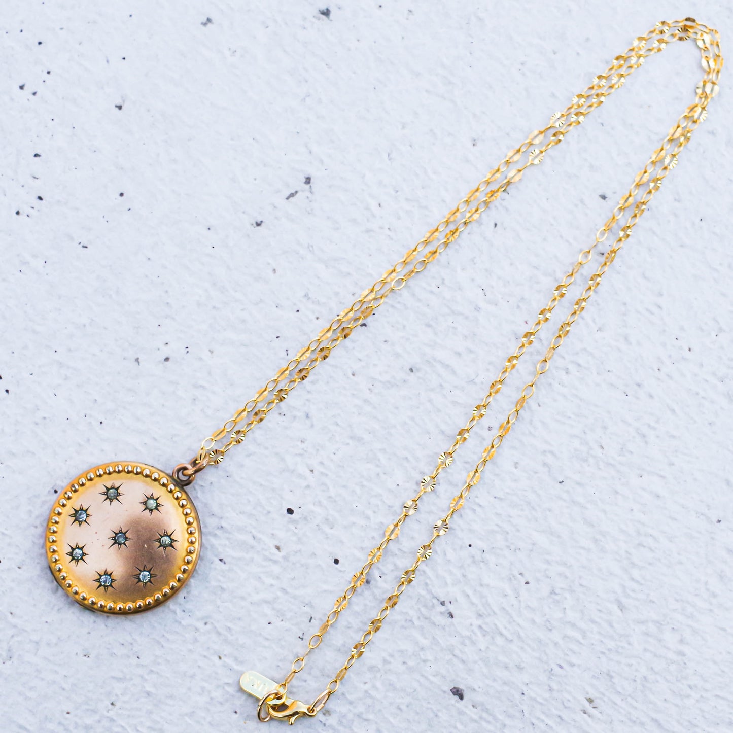LOCKET NECKLACE / 8 STAR