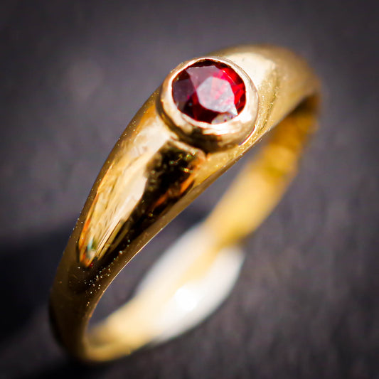 BABY RING / GARNET / 10K / #0.5