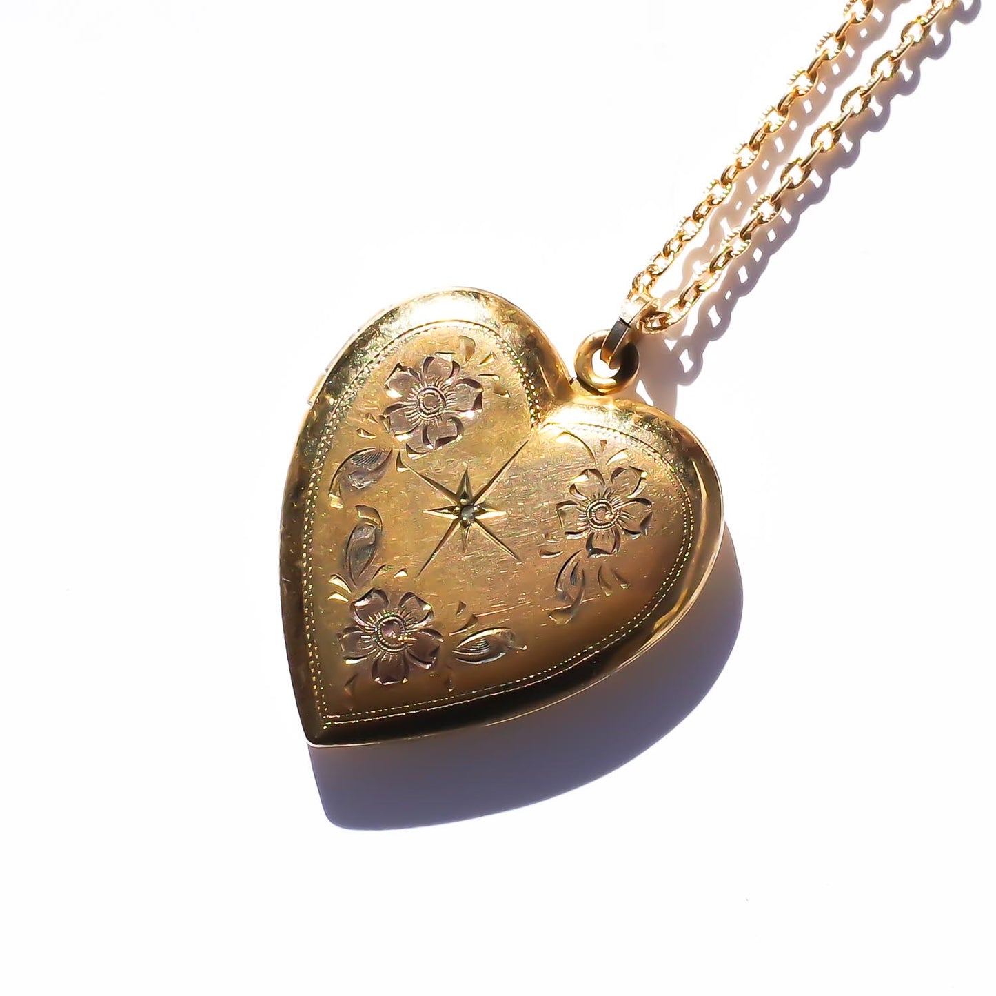 HEART LOCKET NECKLACE / FLOWER STAR / 14KGF