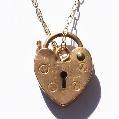 HEART NECKLACE / lockhart / UK / 9K