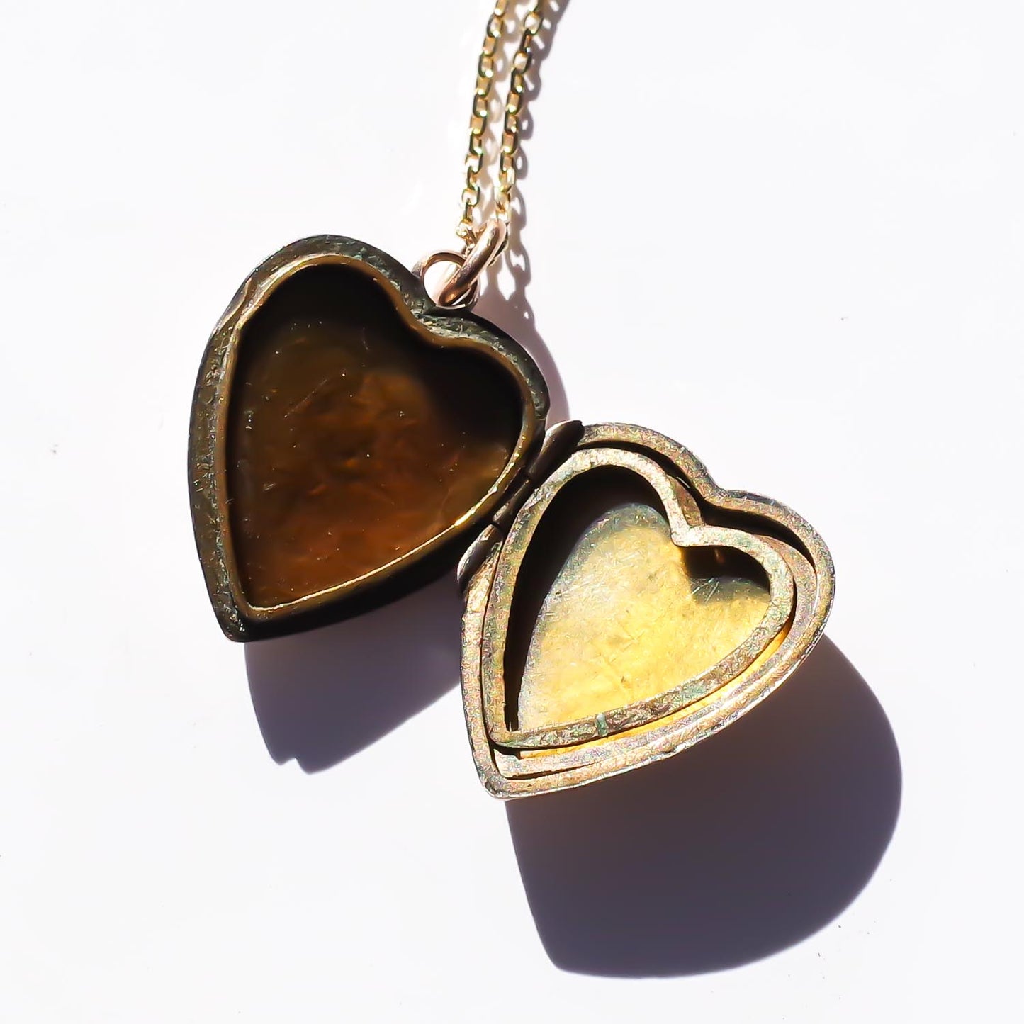 HEART LOCKET NECKLACE / BLUE SAPPHIRE / 9K
