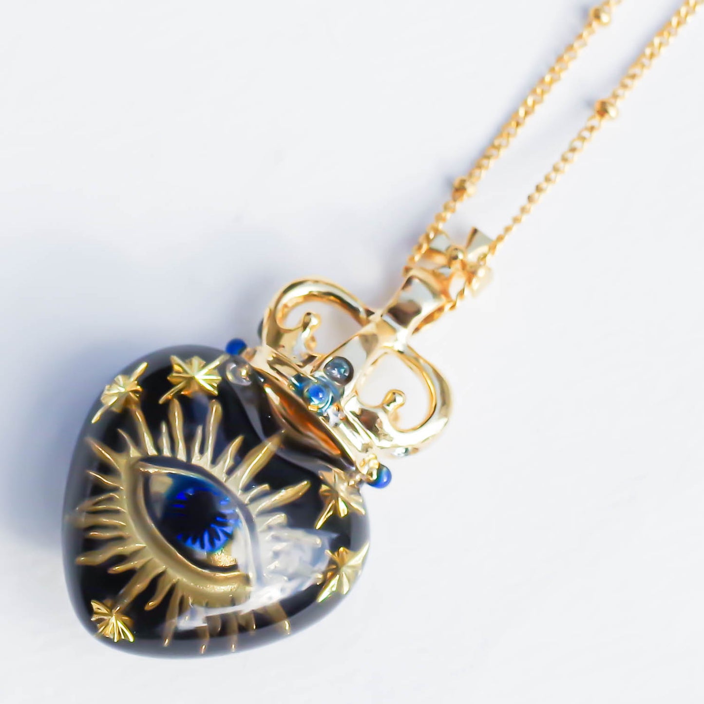 EYE SMALL HEART NECKLACE / BLACK